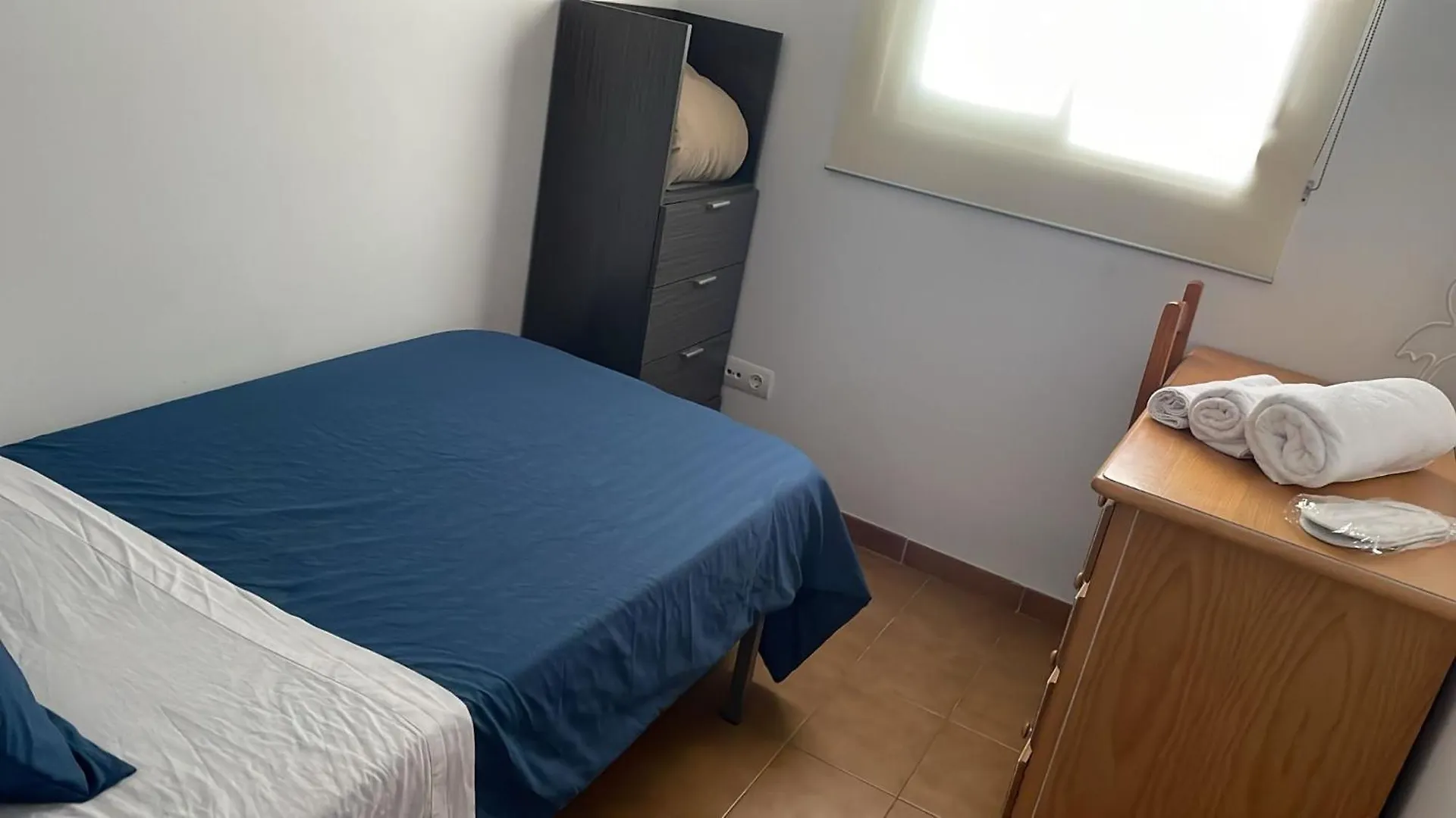 Homestay Single Room In Shared Apartment Marbella