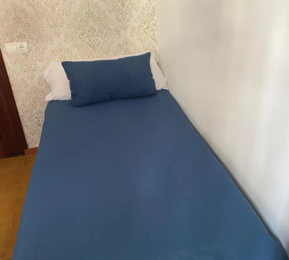 Single Room In Shared Apartment Marbella